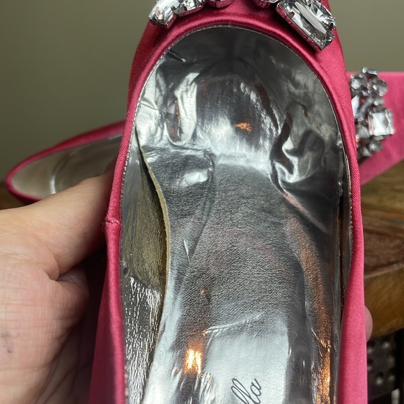Lunnah Bella Pink Textile and Rhinestone Pointed Toe Shoe High Heel Size 8.5 M - Picture 10 of 10